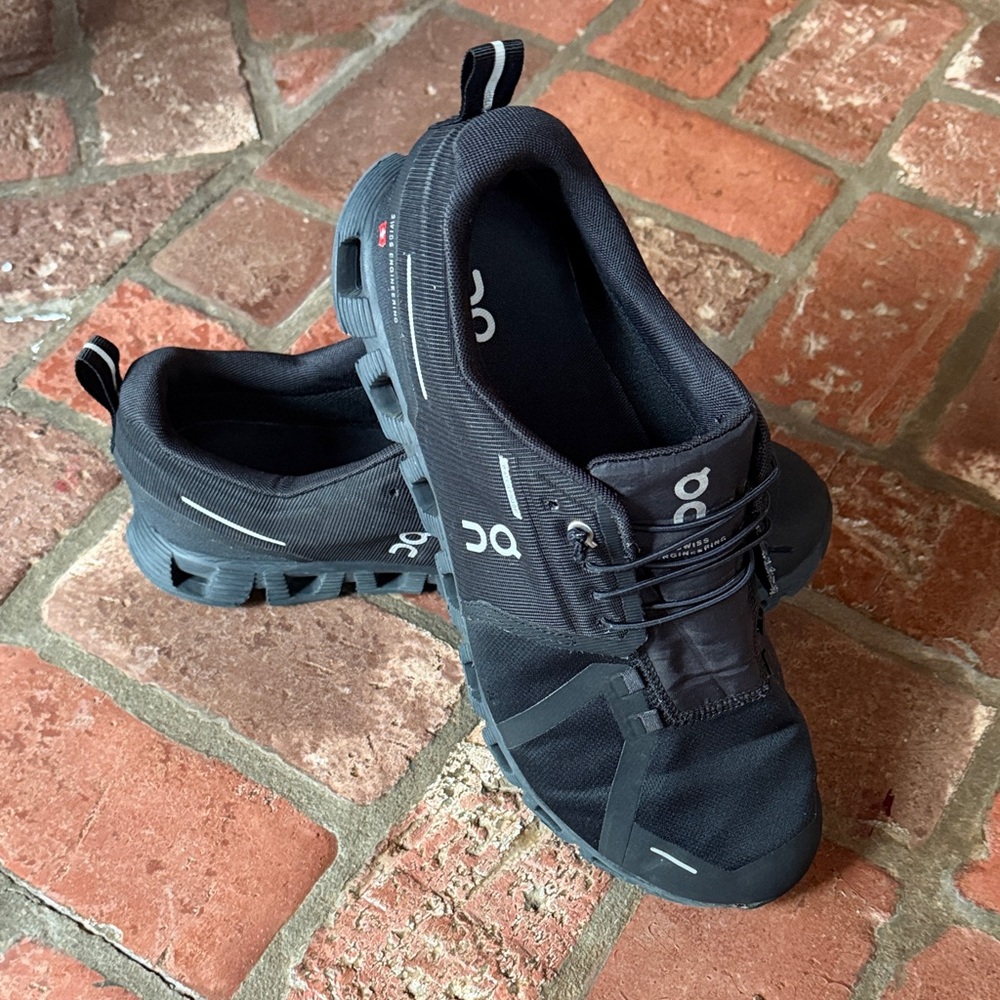 On Men's Cloud 5 Waterproof Lifestyle Athletic Shoes